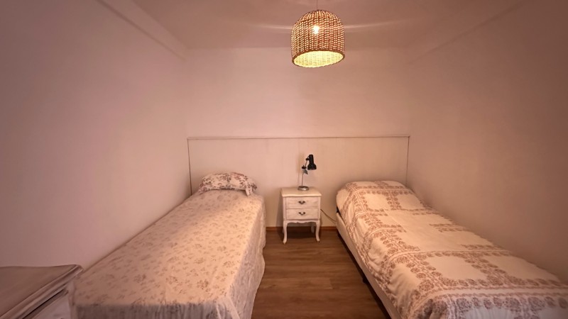 Encantadora casa en alquiler rodeada de verde, La Barra.